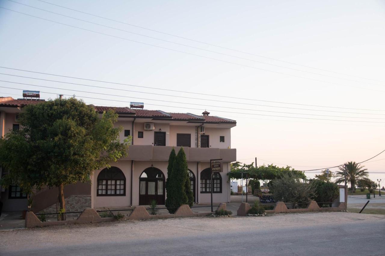 Palm Tree Apartments Psakoudia Zewnętrze zdjęcie